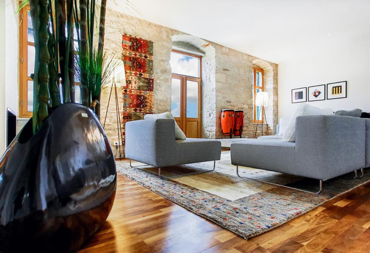 Villa Del Mar: Luxury Seaside Retreat With Heated Pool And Kayaks Rogac